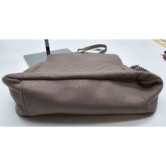 BCBG Paris Quilted Leather Crossbody Bag With Chain Strap - Picture 8 of 12